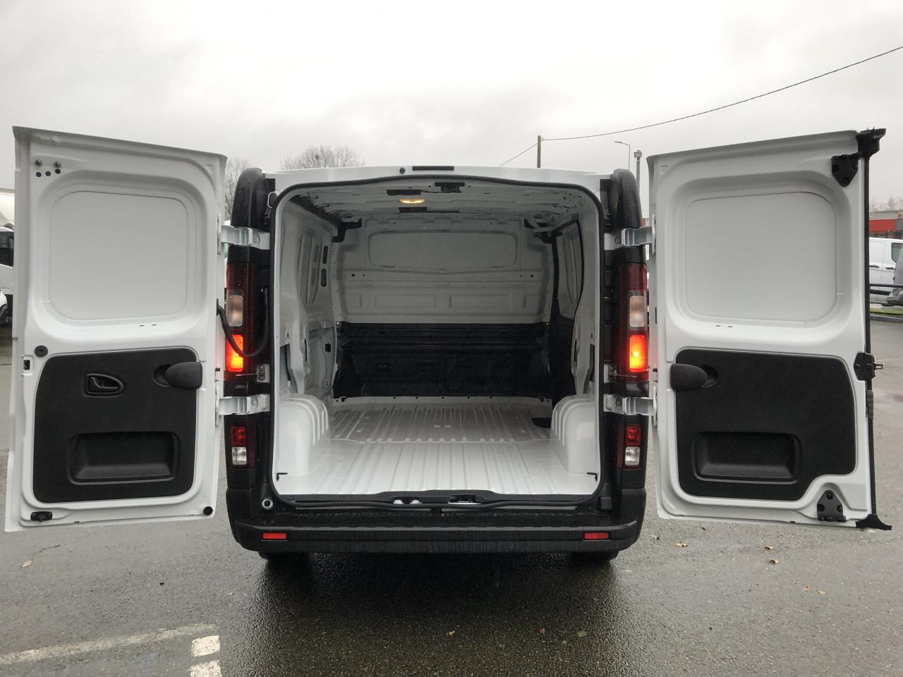 RENAULT Trafic L1H1 3000 Kg 2.0 Blue dCi - 150 - BVA 2025 III FOURGON Fourgon Advance L1H1 PHASE 3 - כלי רכב מסחרי עם לוח: תמונה 3 RENAULT Trafic L1H1 3000 Kg 2.0 Blue dCi - 150 - BVA 2025 III FOURGON Fourgon Advance L1H1 PHASE 3 - כלי רכב מסחרי עם לוח: תמונה 3