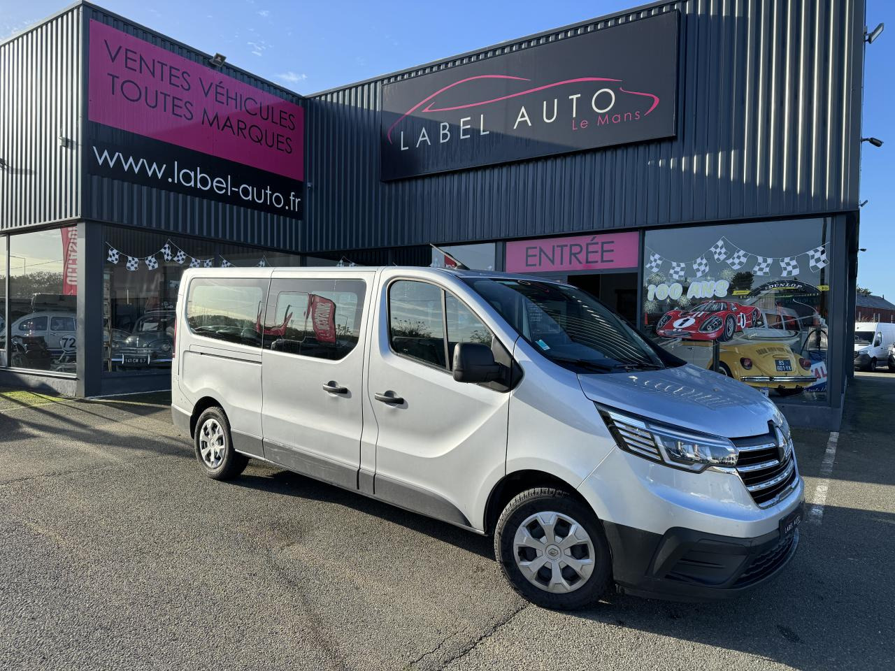 RENAULT Trafic L2 2.0 Energy dCi - 150 - S&S III COMBI Combi Zen L2H1 PHASE 3 - כלי רכב מסחרי קומבי: תמונה 1 RENAULT Trafic L2 2.0 Energy dCi - 150 - S&S III COMBI Combi Zen L2H1 PHASE 3 - כלי רכב מסחרי קומבי: תמונה 1