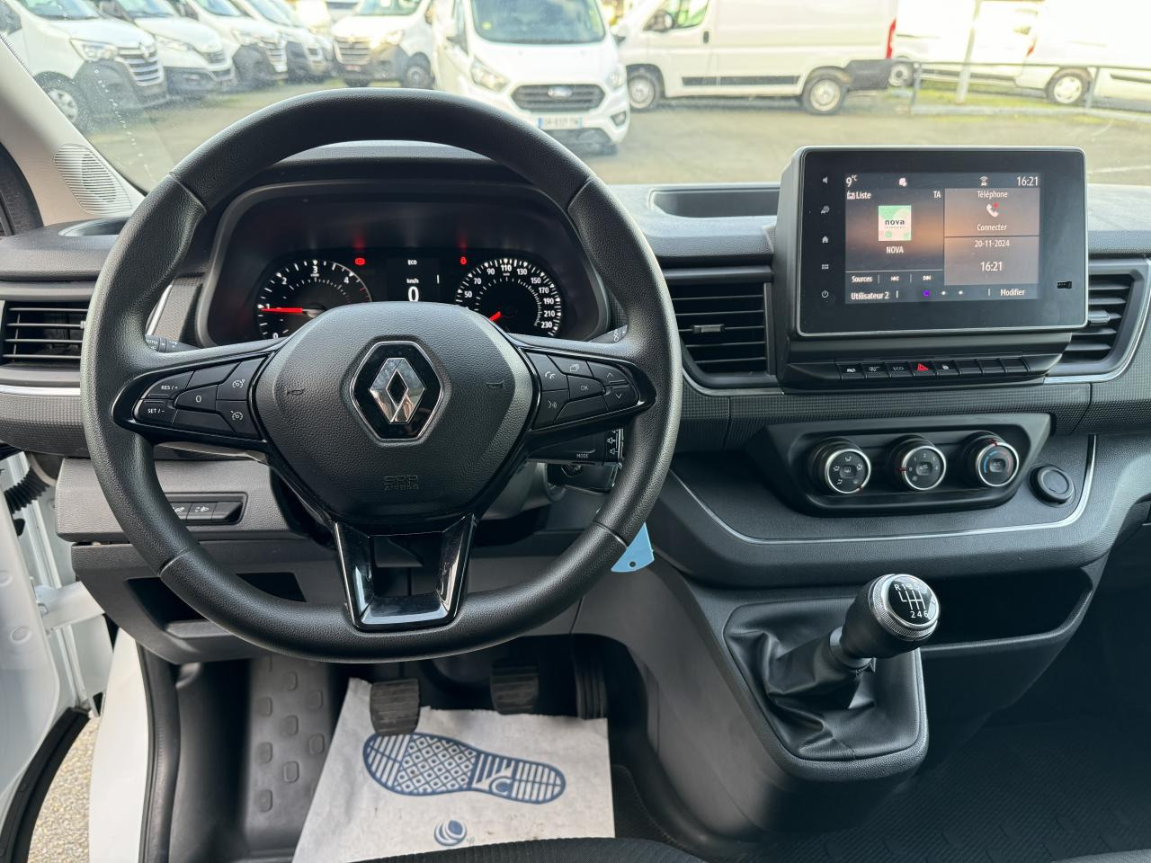 RENAULT Trafic L2H1 3000 Kg 2.0 Blue dCi - 130 III FOURGON Fourgon Grand Confort L2H1 PHASE 3 - כלי רכב מסחרי עם לוח: תמונה 4 RENAULT Trafic L2H1 3000 Kg 2.0 Blue dCi - 130 III FOURGON Fourgon Grand Confort L2H1 PHASE 3 - כלי רכב מסחרי עם לוח: תמונה 4