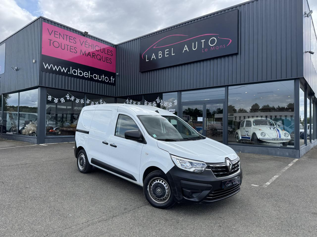 Renault Express 1.5 BLUE DCI 95CH CONFORT 22 - כלי רכב מסחרי קטן: תמונה 1 Renault Express 1.5 BLUE DCI 95CH CONFORT 22 - כלי רכב מסחרי קטן: תמונה 1