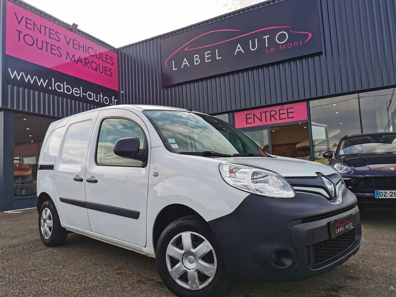 Renault Kangoo 1.5 BLUE DCI 80CH GRAND CONFORT 5CV - כלי רכב מסחרי עם לוח: תמונה 1 Renault Kangoo 1.5 BLUE DCI 80CH GRAND CONFORT 5CV - כלי רכב מסחרי עם לוח: תמונה 1