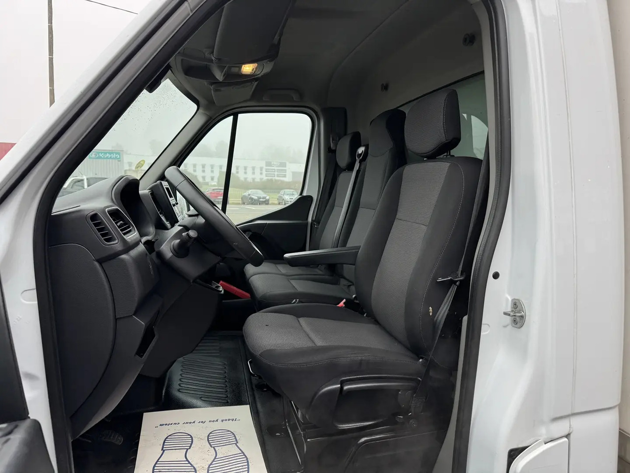 Renault MASTER III GRD VOL R3500RJ L4 2.3 DCI 145CH ENERGY 20M3 CONFORT EUROVI - מכונית: תמונה 5 Renault MASTER III GRD VOL R3500RJ L4 2.3 DCI 145CH ENERGY 20M3 CONFORT EUROVI - מכונית: תמונה 5