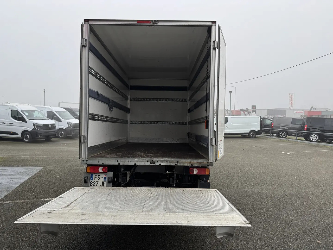 Renault MASTER III GRD VOL R3500RJ L4 2.3 DCI 145CH ENERGY 20M3 CONFORT EUROVI - מכונית: תמונה 3 Renault MASTER III GRD VOL R3500RJ L4 2.3 DCI 145CH ENERGY 20M3 CONFORT EUROVI - מכונית: תמונה 3