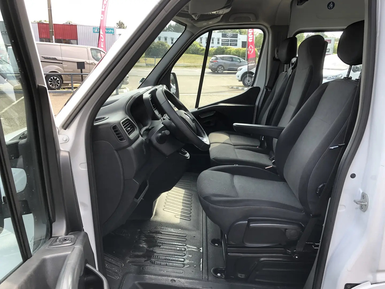 Renault Master F3300 L2H2 2.3 DCI 135CH CABINE APPROFONDIE CONFORT EURO6 - כלי רכב מסחרי קומבי: תמונה 5 Renault Master F3300 L2H2 2.3 DCI 135CH CABINE APPROFONDIE CONFORT EURO6 - כלי רכב מסחרי קומבי: תמונה 5