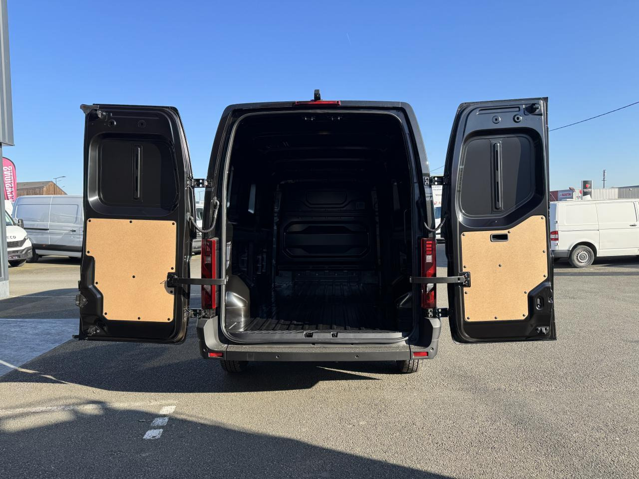 Renault Master F3500 L3H2 2.0 BLUE DCI 150CH EXTRA + CAMERA - כלי רכב מסחרי עם לוח: תמונה 2 Renault Master F3500 L3H2 2.0 BLUE DCI 150CH EXTRA + CAMERA - כלי רכב מסחרי עם לוח: תמונה 2