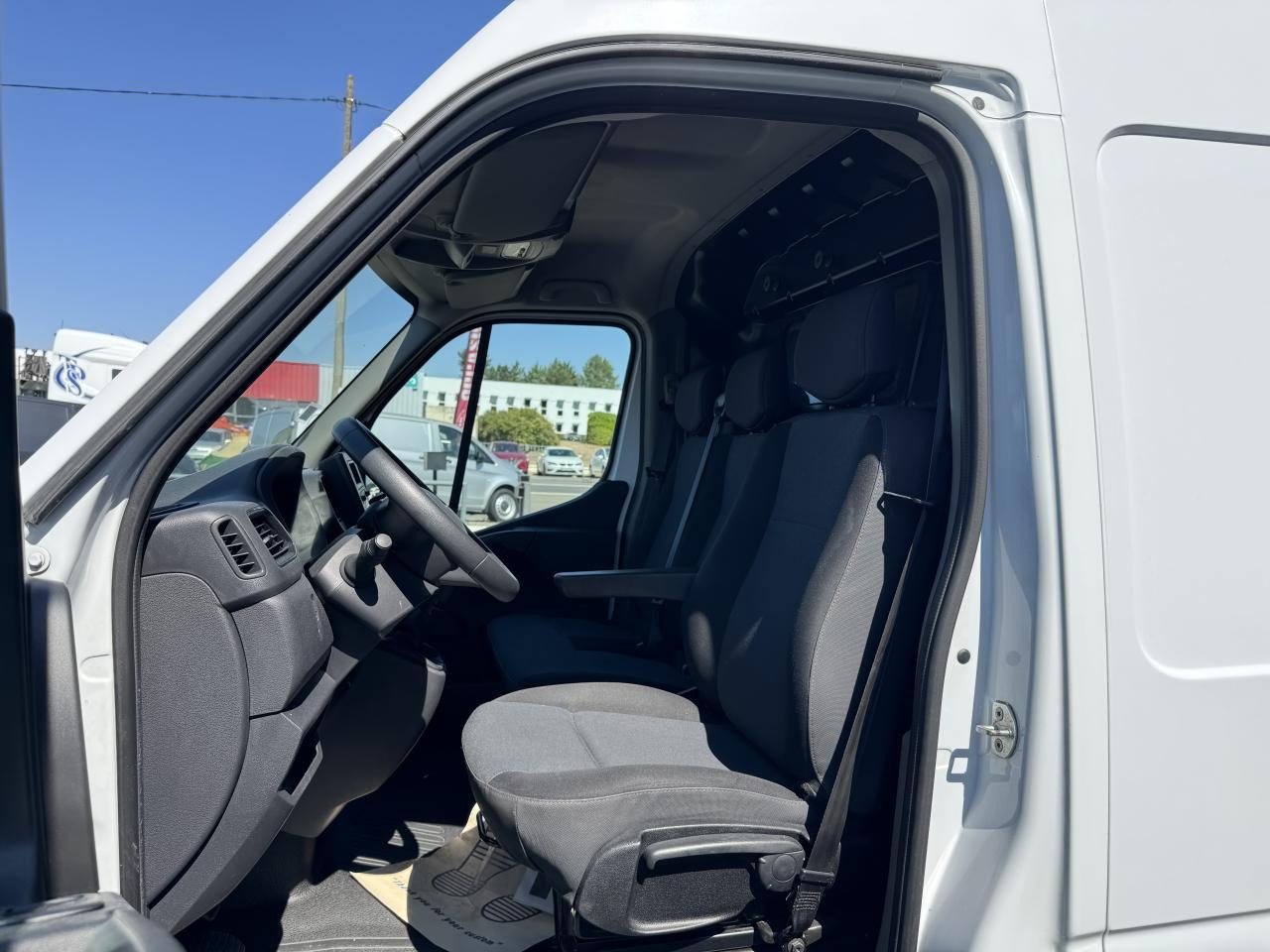 Renault Master F3500 L3H2 2.3 DCI 135CH CONFORT EURO6 - כלי רכב מסחרי עם לוח: תמונה 4 Renault Master F3500 L3H2 2.3 DCI 135CH CONFORT EURO6 - כלי רכב מסחרי עם לוח: תמונה 4