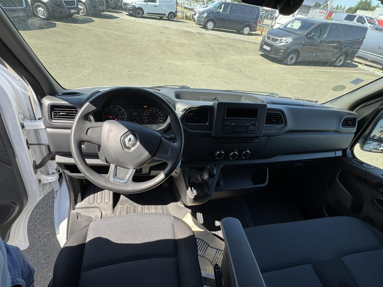Renault Master F3500 L3H2 2.3 DCI 135CH CONFORT EURO6 - כלי רכב מסחרי עם לוח: תמונה 3 Renault Master F3500 L3H2 2.3 DCI 135CH CONFORT EURO6 - כלי רכב מסחרי עם לוח: תמונה 3