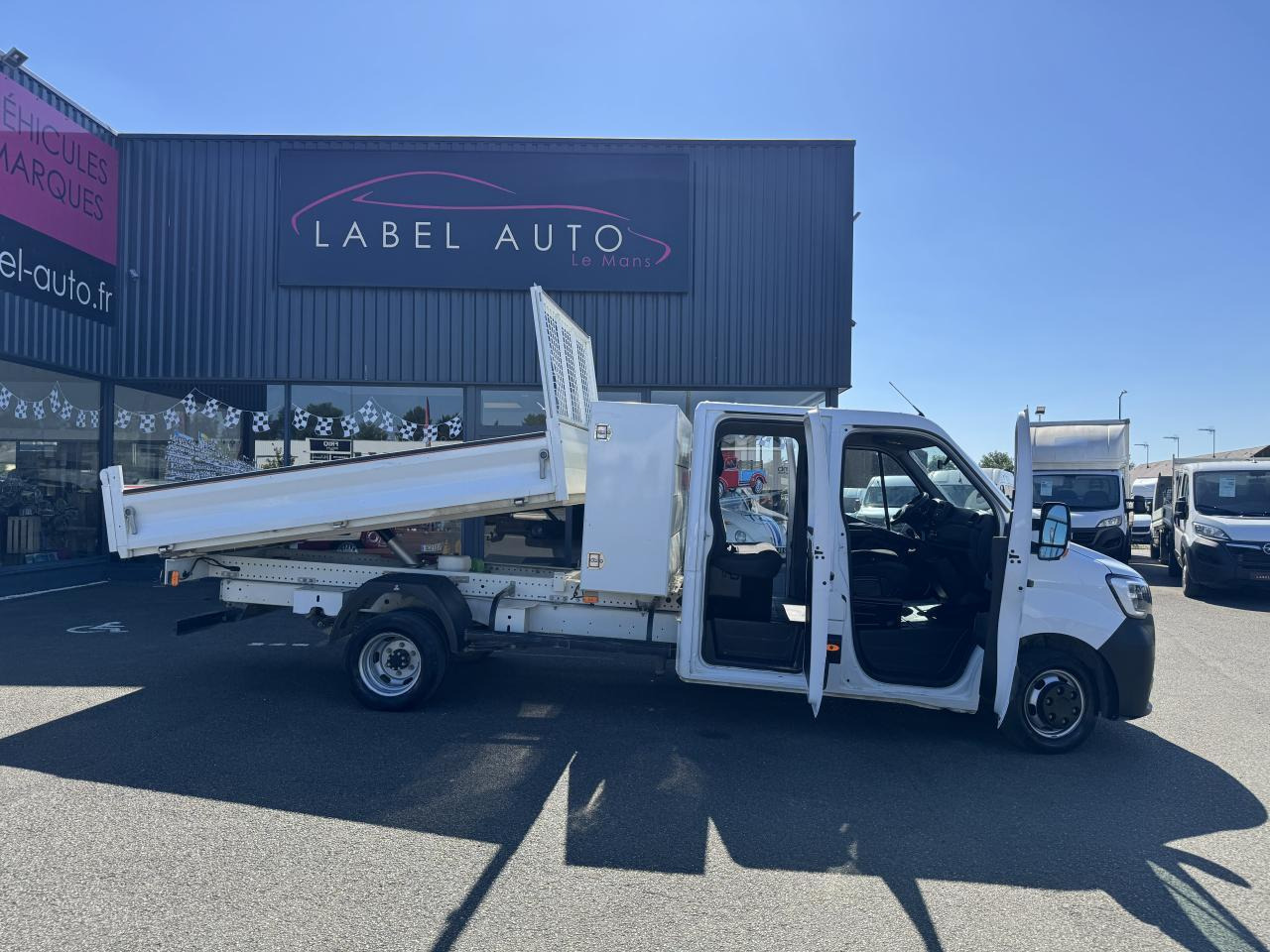Renault Master RENAULT 3T5 BENNE + COFFRE RJ DOUBLE CABINE 6 PL 2.3 DCI 130 CH CONFORT + GPS + REGUL + CLIM - כלי רכב מסחרי מזהיר: תמונה 1 Renault Master RENAULT 3T5 BENNE + COFFRE RJ DOUBLE CABINE 6 PL 2.3 DCI 130 CH CONFORT + GPS + REGUL + CLIM - כלי רכב מסחרי מזהיר: תמונה 1