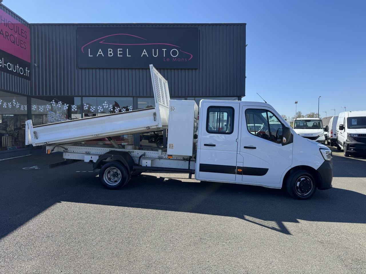 Renault Master RENAULT 3T5 BENNE + COFFRE RJ DOUBLE CABINE 6 PL 2.3 DCI 130 CH CONFORT + GPS + REGUL + CLIM - כלי רכב מסחרי מזהיר: תמונה 1 Renault Master RENAULT 3T5 BENNE + COFFRE RJ DOUBLE CABINE 6 PL 2.3 DCI 130 CH CONFORT + GPS + REGUL + CLIM - כלי רכב מסחרי מזהיר: תמונה 1
