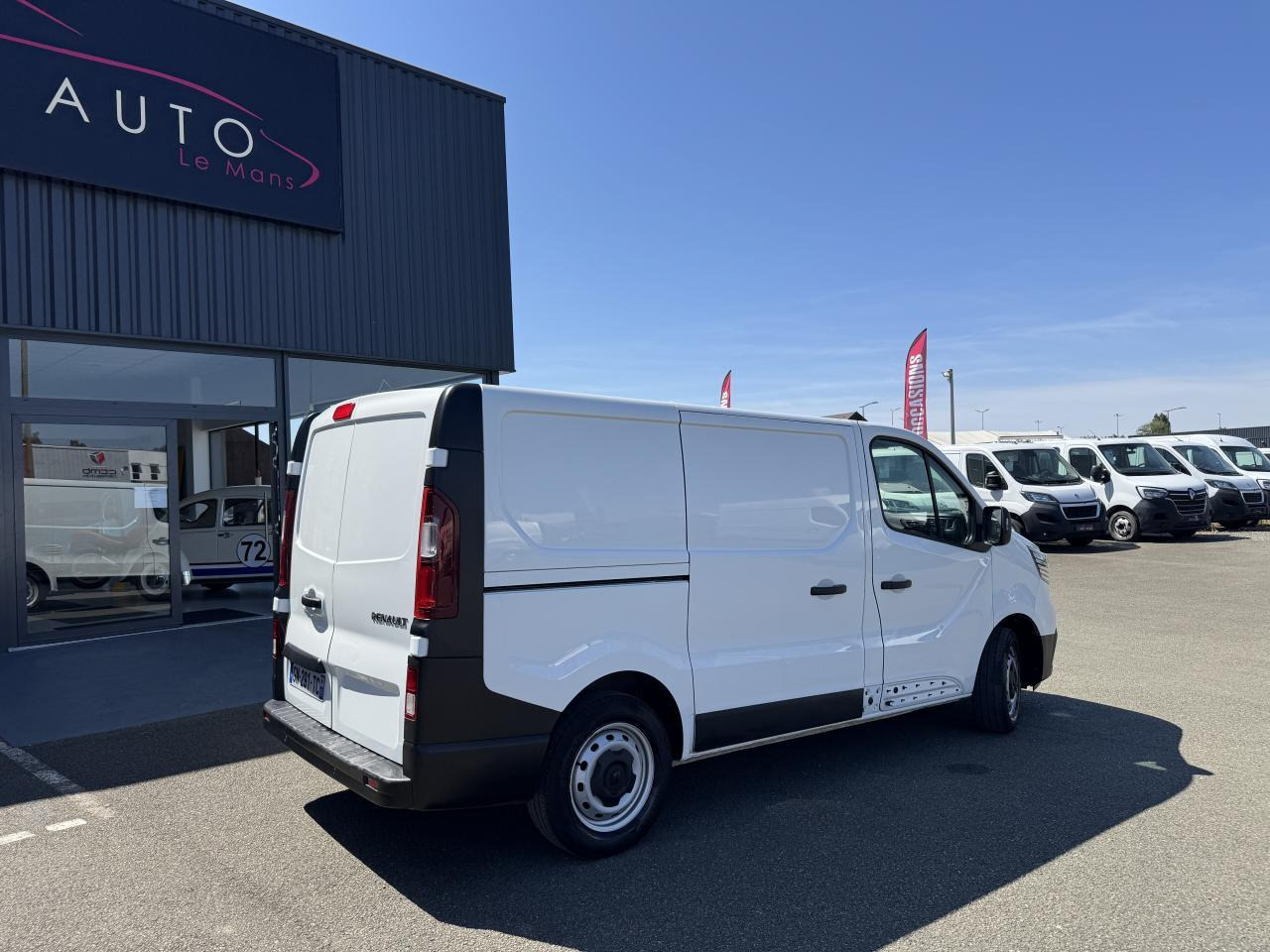 Renault Trafic L1H1 2T8 2.0 BLUE DCI 130CH GRAND CONFORT - כלי רכב מסחרי עם לוח: תמונה 5 Renault Trafic L1H1 2T8 2.0 BLUE DCI 130CH GRAND CONFORT - כלי רכב מסחרי עם לוח: תמונה 5