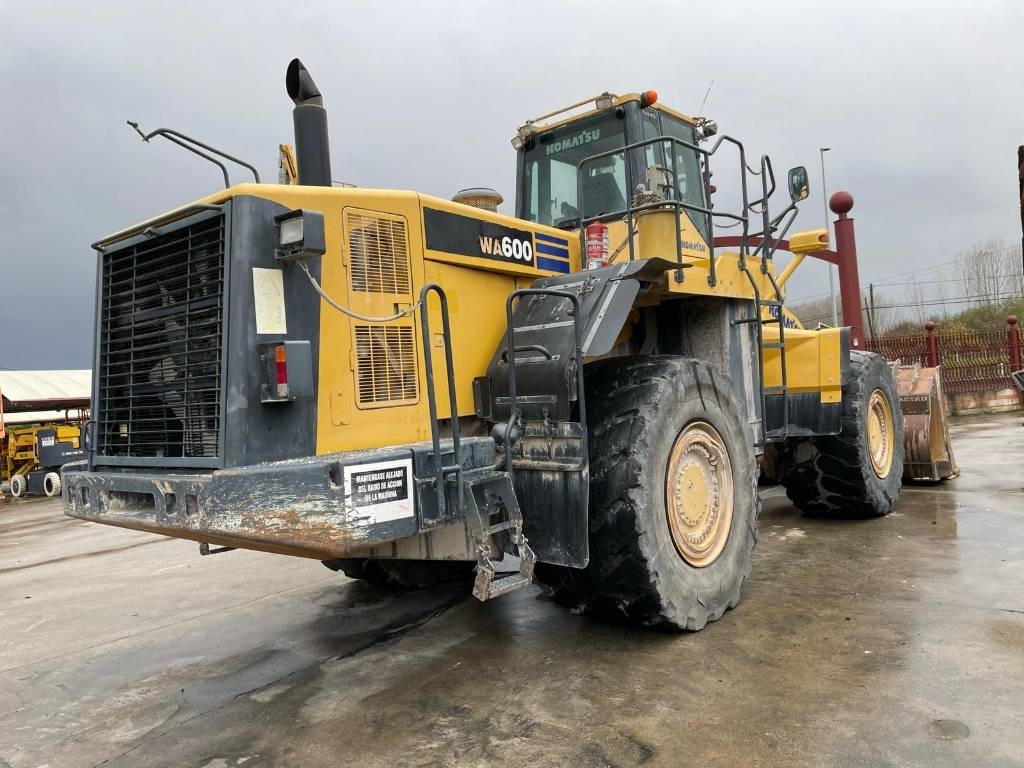 Komatsu WA 600-6  - מעמיס גלגלים: תמונה 4 Komatsu WA 600-6  - מעמיס גלגלים: תמונה 4