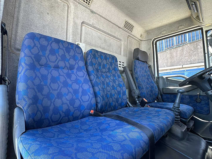 Eurocargo 70e13 - משאית צד נופל/ שטוחה: תמונה 5 Eurocargo 70e13 - משאית צד נופל/ שטוחה: תמונה 5