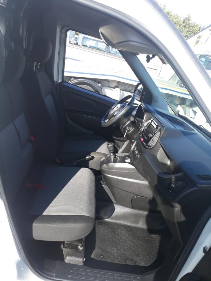 Fiat Doblo 105cv Frigo - כלי רכב מסחרי לקירור: תמונה 4 Fiat Doblo 105cv Frigo - כלי רכב מסחרי לקירור: תמונה 4