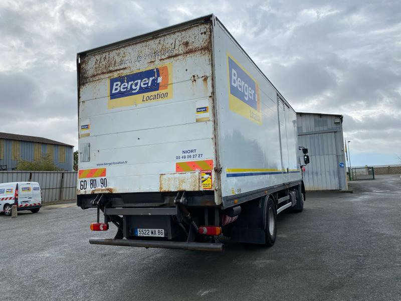 RENAULT PREMIUM 320 CV FOURGON - משאית תיבה: תמונה 2 RENAULT PREMIUM 320 CV FOURGON - משאית תיבה: תמונה 2