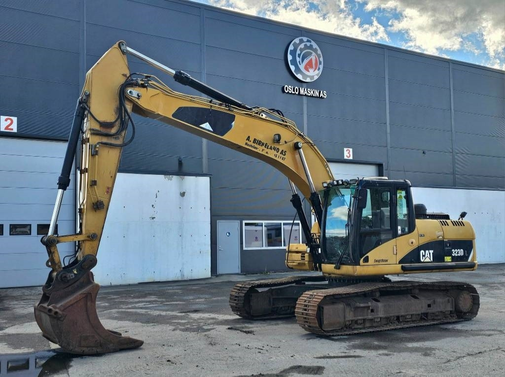 CAT 323 D L - מחפר סורק: תמונה 1 CAT 323 D L - מחפר סורק: תמונה 1