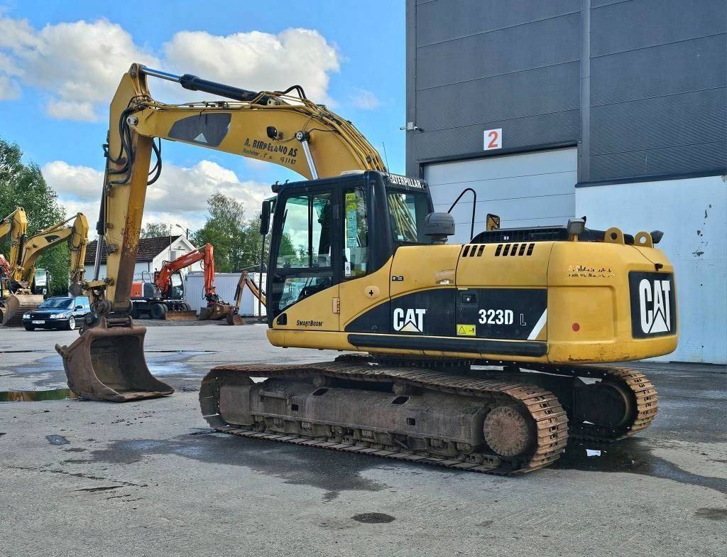 CAT 323 D L - מחפר סורק: תמונה 3 CAT 323 D L - מחפר סורק: תמונה 3