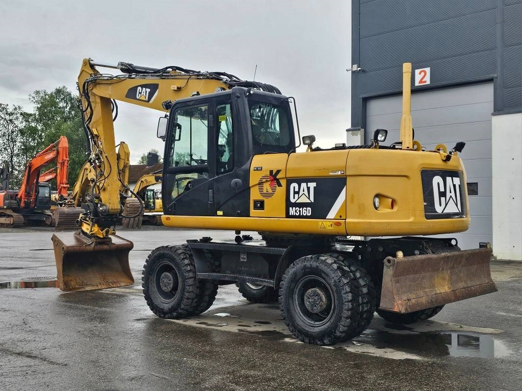 CAT M 316 D - מחפר גלגלים: תמונה 3 CAT M 316 D - מחפר גלגלים: תמונה 3