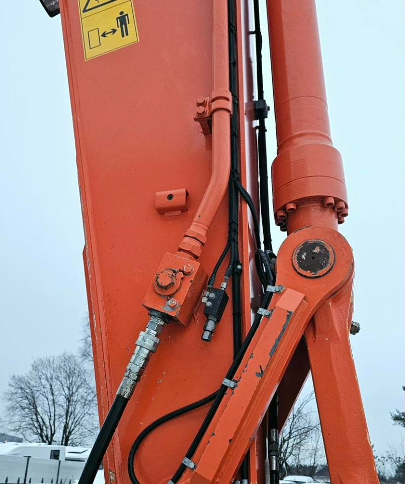 מחפר סורק Hitachi ZX 210 LC-6: תמונה 33