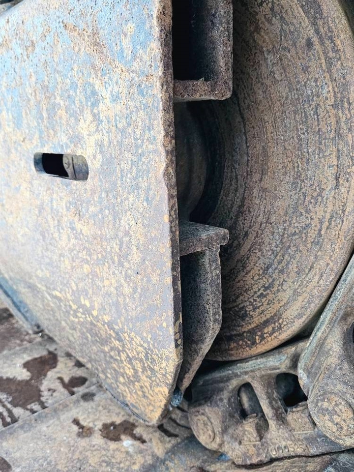 מחפר סורק Hitachi ZX 210 LC-6: תמונה 13