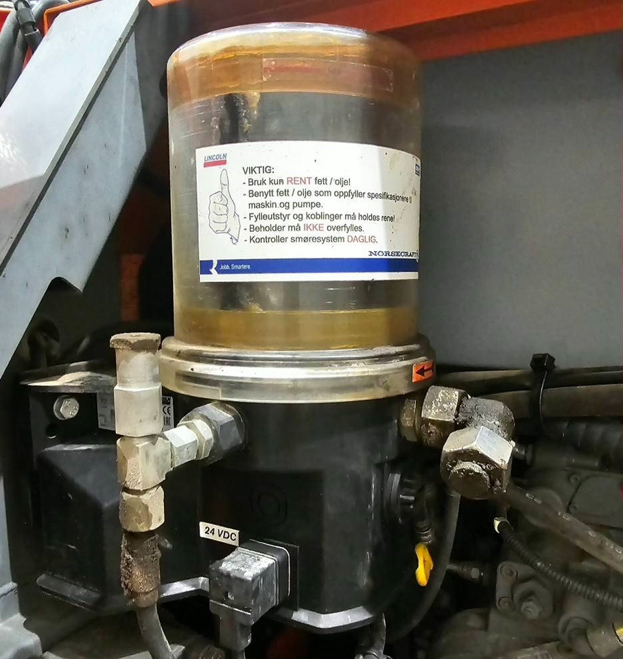 מחפר סורק Hitachi ZX 210 LC-6: תמונה 48