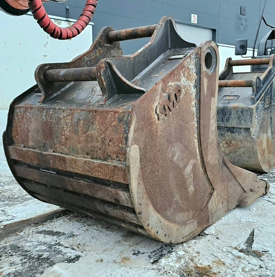 מחפר סורק Hitachi ZX 210 LC-6: תמונה 43