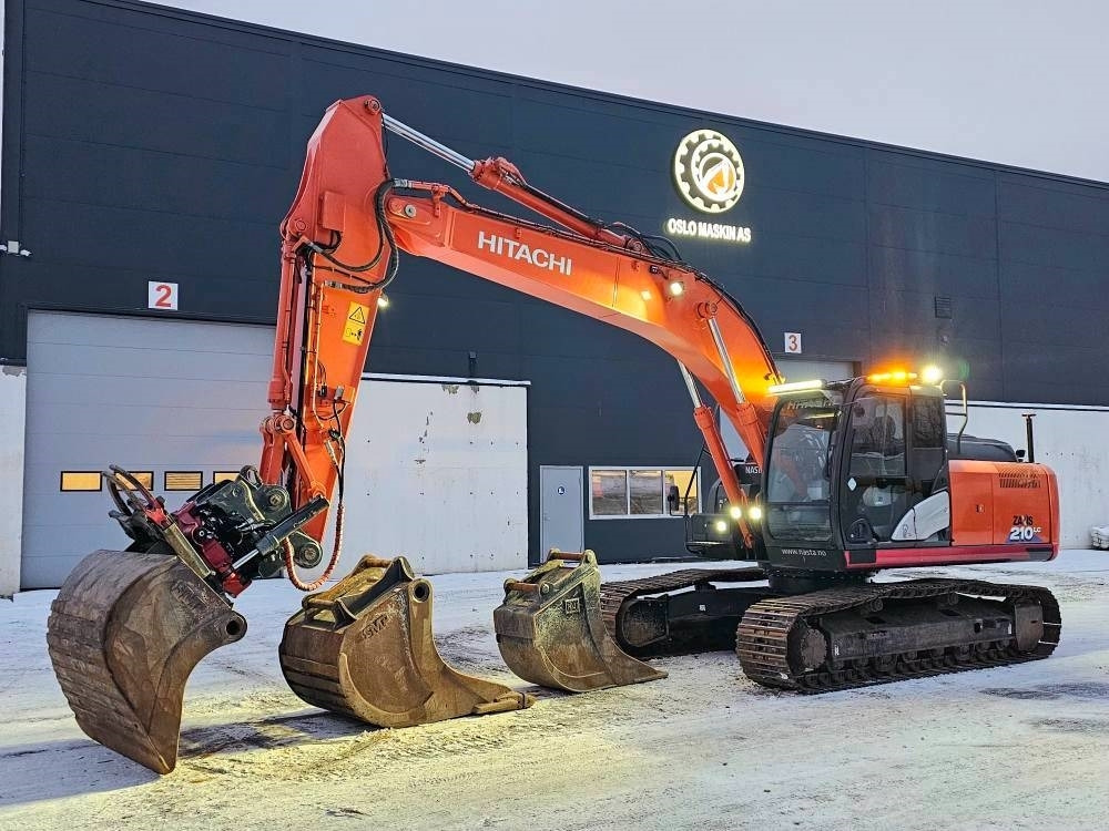 מחפר סורק Hitachi ZX 210 LC-6: תמונה 46