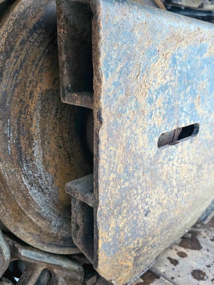 מחפר סורק Hitachi ZX 210 LC-6: תמונה 16