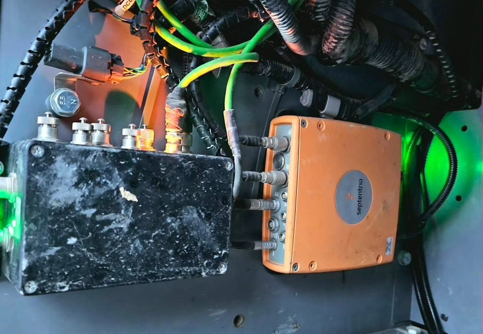 מחפר סורק Hitachi ZX 210 LC-6: תמונה 50