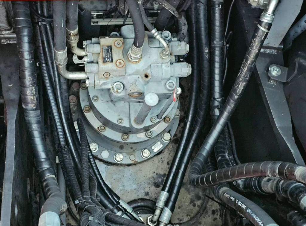 מחפר סורק Hitachi ZX 210 LC-6: תמונה 31