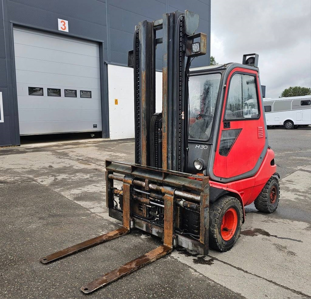 Linde H 30 D - מלגזת סולר: תמונה 2 Linde H 30 D - מלגזת סולר: תמונה 2