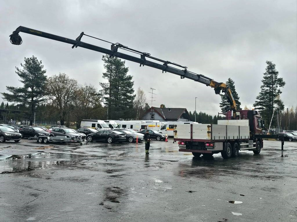 Mercedes-Benz Actros 2544 - משאית מנוף: תמונה 4 Mercedes-Benz Actros 2544 - משאית מנוף: תמונה 4