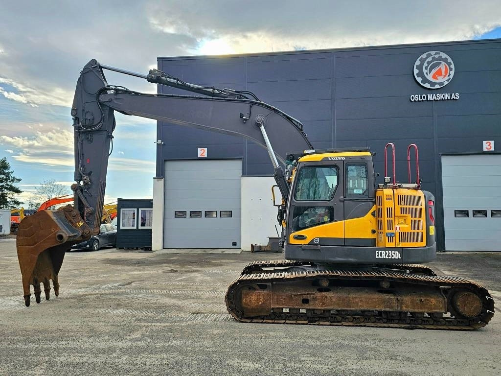 Volvo ECR 235 DL - מחפר סורק: תמונה 2 Volvo ECR 235 DL - מחפר סורק: תמונה 2