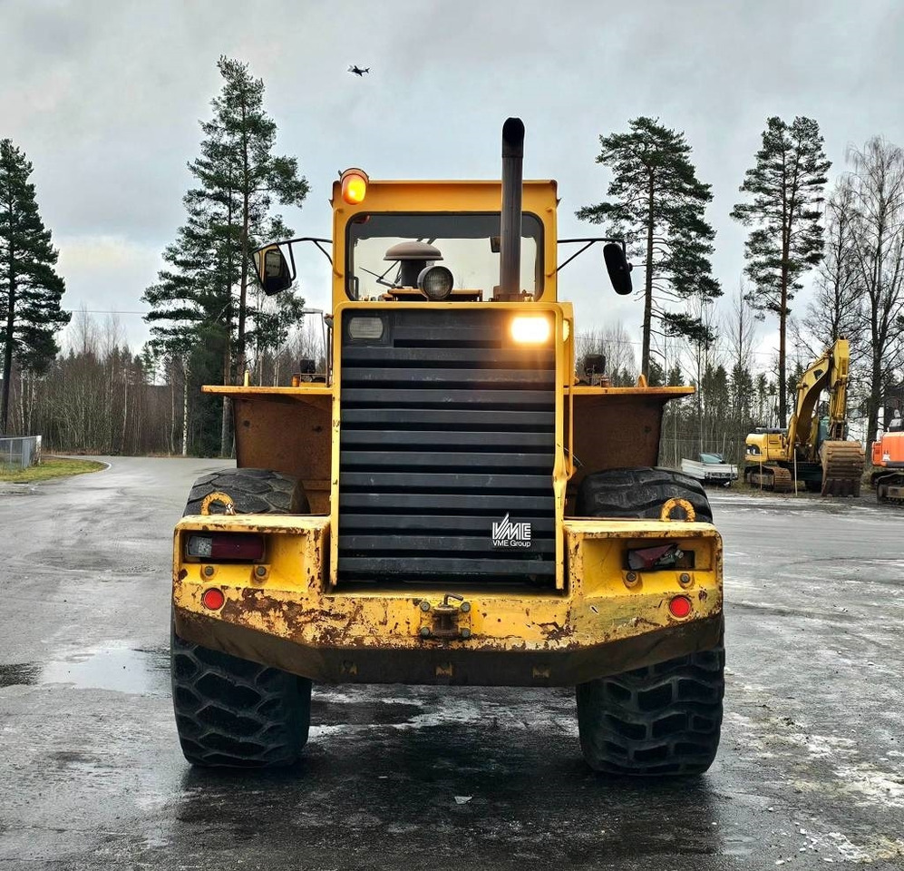 Volvo L 120 - מעמיס גלגלים: תמונה 4 Volvo L 120 - מעמיס גלגלים: תמונה 4