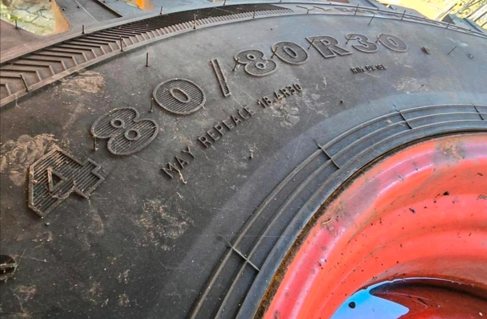 4x Nokian TRI 2 2x 440/80R28 2x 480/80R30 Fendt Xylon GT Vario - חבילת גלגלים וצמיגים: תמונה 3 4x Nokian TRI 2 2x 440/80R28 2x 480/80R30 Fendt Xylon GT Vario - חבילת גלגלים וצמיגים: תמונה 3