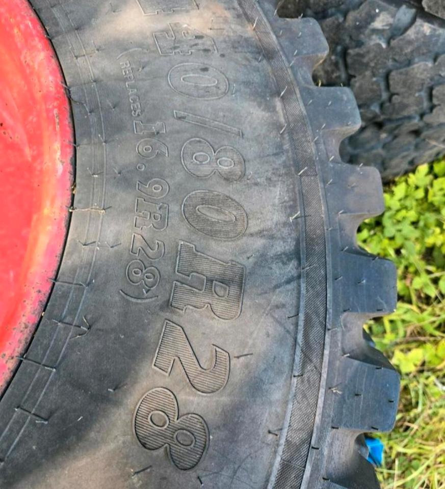 4x Nokian TRI 2 2x 440/80R28 2x 480/80R30 Fendt Xylon GT Vario - חבילת גלגלים וצמיגים: תמונה 4 4x Nokian TRI 2 2x 440/80R28 2x 480/80R30 Fendt Xylon GT Vario - חבילת גלגלים וצמיגים: תמונה 4