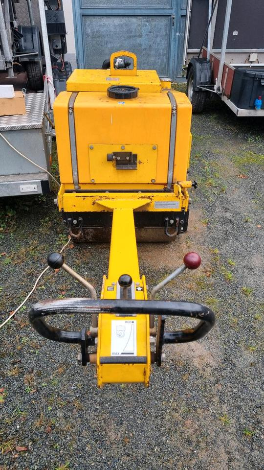 DVH 701 Weber Walze Glattmantel Walze Rüttelwalze Dublex Vibrationswalze Rüttelplatte Strassenwalze Plattenverdichter DVH 603 - מיני רולר: תמונה 4 DVH 701 Weber Walze Glattmantel Walze Rüttelwalze Dublex Vibrationswalze Rüttelplatte Strassenwalze Plattenverdichter DVH 603 - מיני רולר: תמונה 4