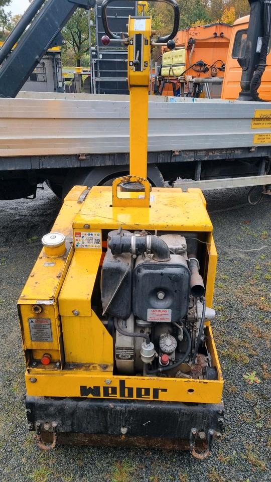 DVH 701 Weber Walze Glattmantel Walze Rüttelwalze Dublex Vibrationswalze Rüttelplatte Strassenwalze Plattenverdichter DVH 603 - מיני רולר: תמונה 2 DVH 701 Weber Walze Glattmantel Walze Rüttelwalze Dublex Vibrationswalze Rüttelplatte Strassenwalze Plattenverdichter DVH 603 - מיני רולר: תמונה 2