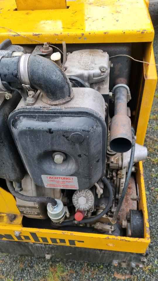 DVH 701 Weber Walze Glattmantel Walze Rüttelwalze Dublex Vibrationswalze Rüttelplatte Strassenwalze Plattenverdichter DVH 603 - מיני רולר: תמונה 3 DVH 701 Weber Walze Glattmantel Walze Rüttelwalze Dublex Vibrationswalze Rüttelplatte Strassenwalze Plattenverdichter DVH 603 - מיני רולר: תמונה 3