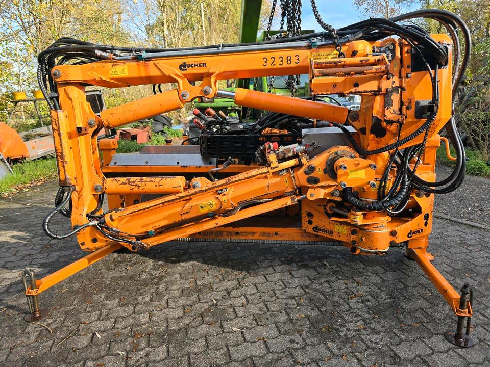 Dücker DUA 800 für Fendt Deutz Böschungsmäher Böschungsmulcher Traktor Bankettmäher 800 600 Mulag Una MHU - מכסחת זרוע: תמונה 4 Dücker DUA 800 für Fendt Deutz Böschungsmäher Böschungsmulcher Traktor Bankettmäher 800 600 Mulag Una MHU - מכסחת זרוע: תמונה 4