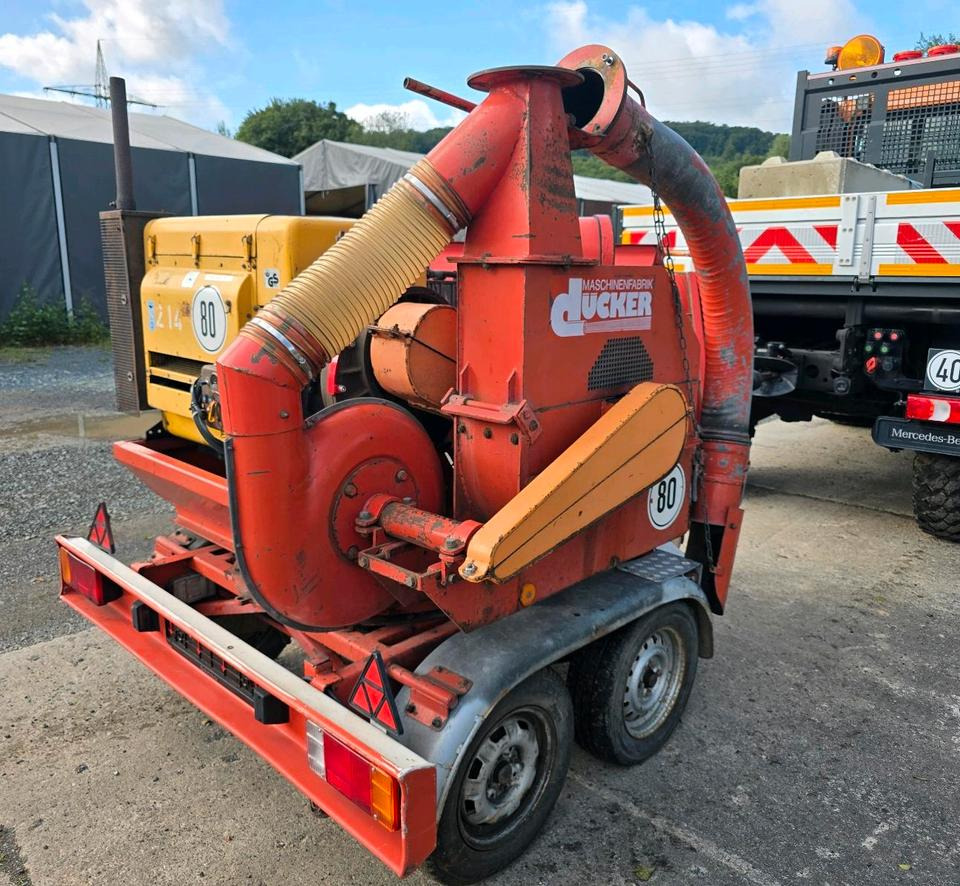 Dücker HM 760 Holzhacker Holzhäcksler Holzhackschnitzler Hacker Häcksler Hatz Diesel 4L40C - מגרסת עץ: תמונה 1 Dücker HM 760 Holzhacker Holzhäcksler Holzhackschnitzler Hacker Häcksler Hatz Diesel 4L40C - מגרסת עץ: תמונה 1