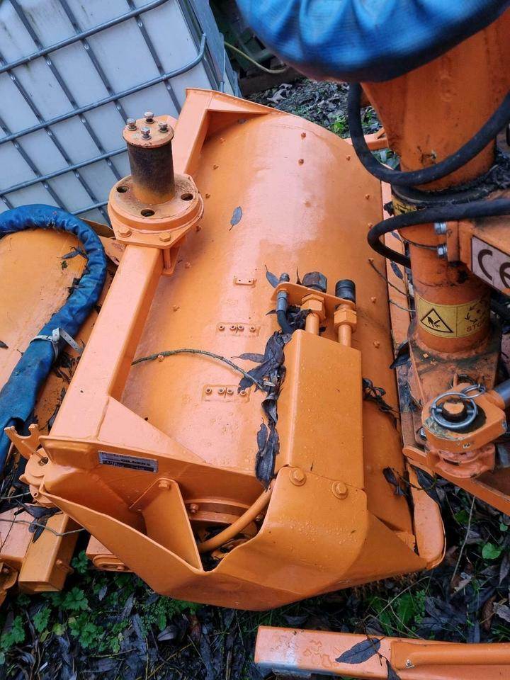 Gilbers Mulchkopf Mähkorb Mähkopf 120cm Mulag Mähausleger Böschun - מכסחת תבואה/ עשבים: תמונה 2 Gilbers Mulchkopf Mähkorb Mähkopf 120cm Mulag Mähausleger Böschun - מכסחת תבואה/ עשבים: תמונה 2