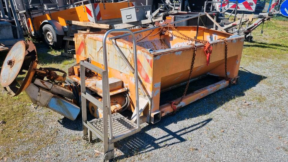 Gmeiner Salzstreuer Salzsilo für Unimog Mercedes-Benz Winterdienst - מפזר חול/ מלח: תמונה 1 Gmeiner Salzstreuer Salzsilo für Unimog Mercedes-Benz Winterdienst - מפזר חול/ מלח: תמונה 1