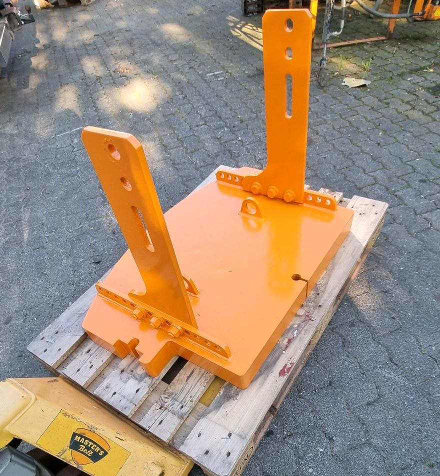 Heckgewicht Unimog 405 U400 U 300 500 400 318 423 427 429 430 530 527 535 Kontergewicht Mulag Mähausleger Böschungsmulcher Dücker - משקל נגד עבור כלי רכב עירוני/ מיוחד: תמונה 4 Heckgewicht Unimog 405 U400 U 300 500 400 318 423 427 429 430 530 527 535 Kontergewicht Mulag Mähausleger Böschungsmulcher Dücker - משקל נגד עבור כלי רכב עירוני/ מיוחד: תמונה 4