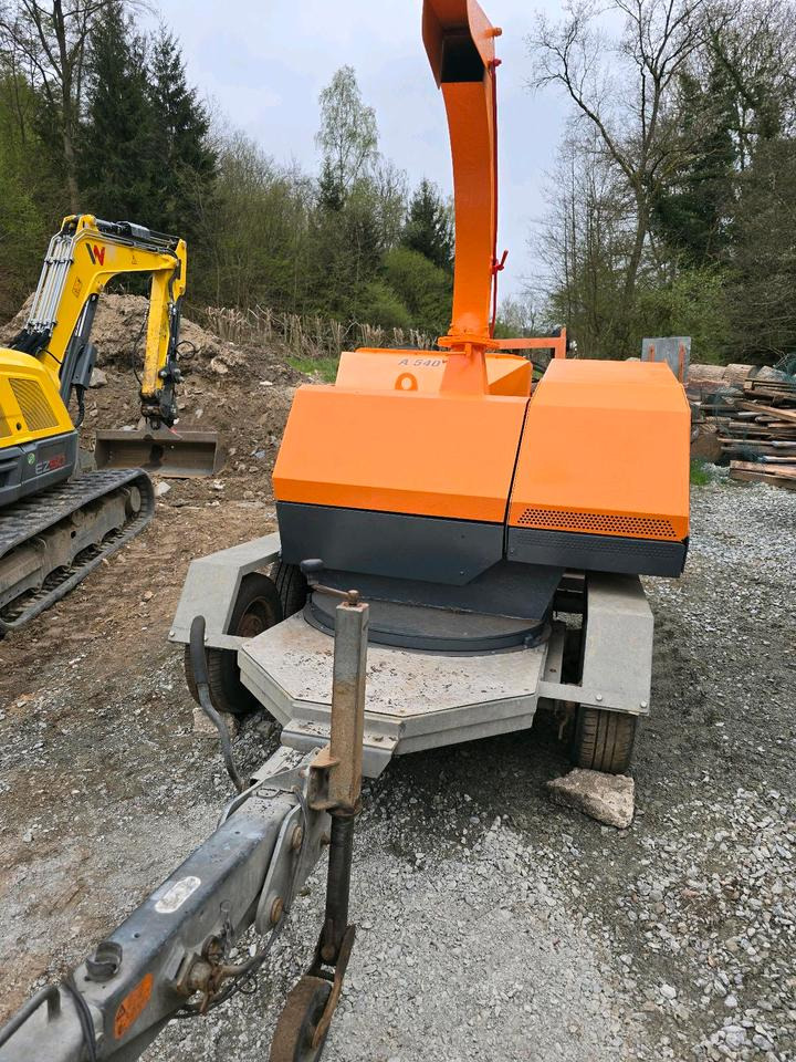 Jensen A540 Holzhacker Holzhäcksler Häcksler Holzhackschnitzler Tünnißen Stocks Dücker Kubot Motor - מגרסת עץ: תמונה 5 Jensen A540 Holzhacker Holzhäcksler Häcksler Holzhackschnitzler Tünnißen Stocks Dücker Kubot Motor - מגרסת עץ: תמונה 5