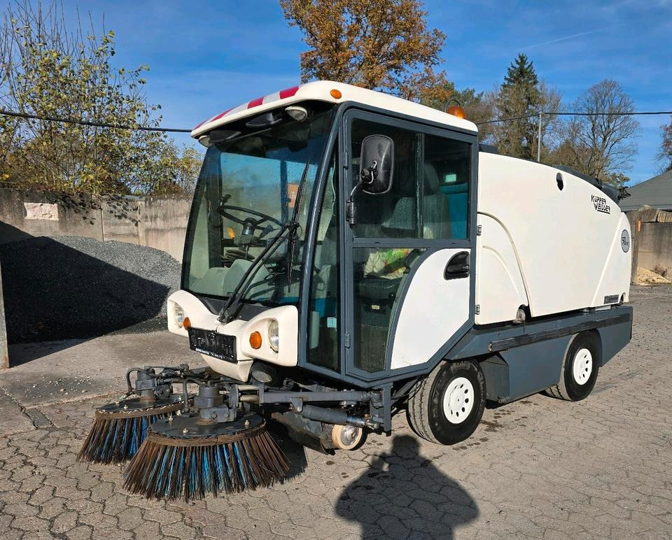 Küpper-Weisser Boschung Compact 50 Kehrmaschine Straßenkehrmaschine Kehreinheit Straßenreiniger - מטאטא כבישים: תמונה 1 Küpper-Weisser Boschung Compact 50 Kehrmaschine Straßenkehrmaschine Kehreinheit Straßenreiniger - מטאטא כבישים: תמונה 1