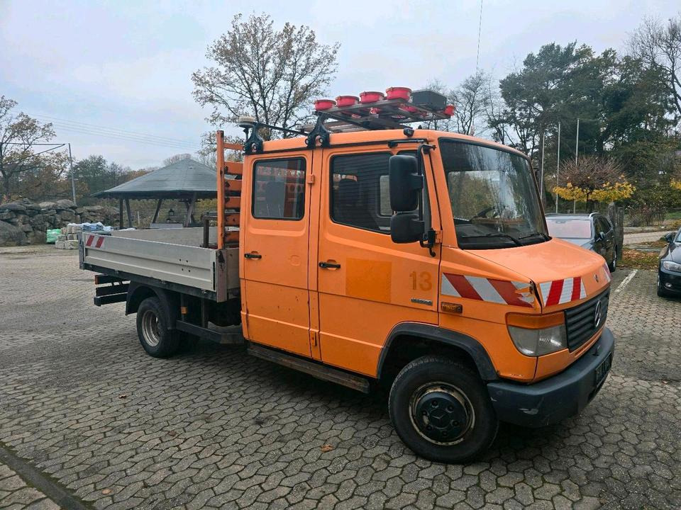 Mercedes-Benz Vario 613D Bluetec 5 Pritsche Doka LKW - כלי רכב מסחרי במיטה שטוחה, כלי רכב מסחרי קומבי: תמונה 1 Mercedes-Benz Vario 613D Bluetec 5 Pritsche Doka LKW - כלי רכב מסחרי במיטה שטוחה, כלי רכב מסחרי קומבי: תמונה 1