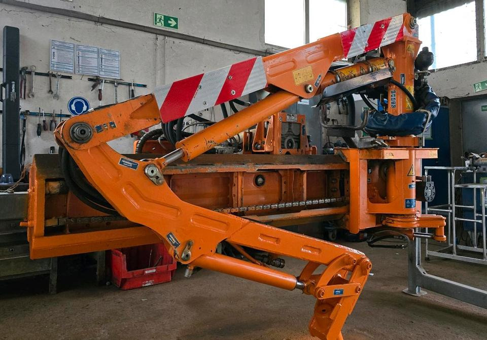 Mulag MFK 500 Mähausleger Böschungsmäher Böschungsmulcher Seitenmulcher 600 für Unimog 405 400 500 430 530 - מכסחת זרוע: תמונה 2 Mulag MFK 500 Mähausleger Böschungsmäher Böschungsmulcher Seitenmulcher 600 für Unimog 405 400 500 430 530 - מכסחת זרוע: תמונה 2