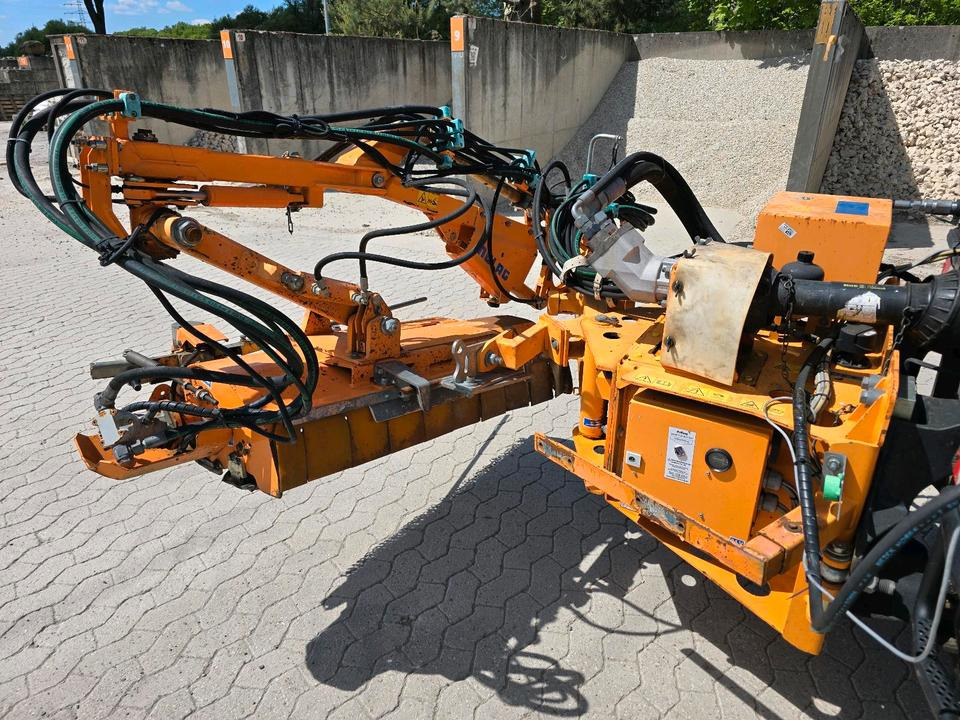 Mulag MRM 300 Randstreifenmäher Leitpfostenmähgerät Böschungsmäher Böschungsmulcher Unimog 400 300 500 423 430 318 530 Mulchgerät - מכסחת שוליים: תמונה 4 Mulag MRM 300 Randstreifenmäher Leitpfostenmähgerät Böschungsmäher Böschungsmulcher Unimog 400 300 500 423 430 318 530 Mulchgerät - מכסחת שוליים: תמונה 4