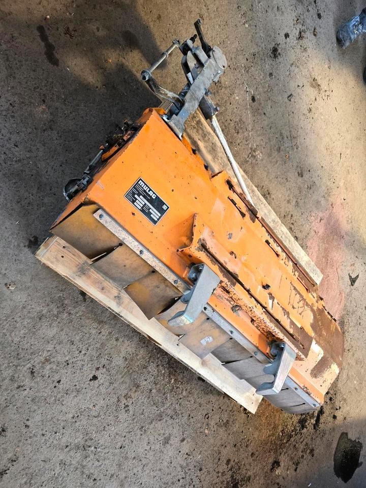 Mulag RMK 1200 BJ. 2015 Randstreifenmäher Böschungsmäher Böschungsmulcher für FME 600 700 MKM FMK Unimog 405 424 427 U 300 400 500 430 - מכסחת שוליים: תמונה 2 Mulag RMK 1200 BJ. 2015 Randstreifenmäher Böschungsmäher Böschungsmulcher für FME 600 700 MKM FMK Unimog 405 424 427 U 300 400 500 430 - מכסחת שוליים: תמונה 2