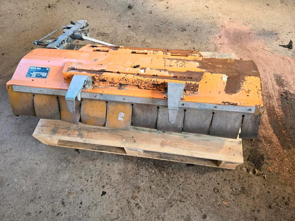 Mulag RMK 1200 BJ. 2015 Randstreifenmäher Böschungsmäher Böschungsmulcher für FME 600 700 MKM FMK Unimog 405 424 427 U 300 400 500 430 - מכסחת שוליים: תמונה 1 Mulag RMK 1200 BJ. 2015 Randstreifenmäher Böschungsmäher Böschungsmulcher für FME 600 700 MKM FMK Unimog 405 424 427 U 300 400 500 430 - מכסחת שוליים: תמונה 1